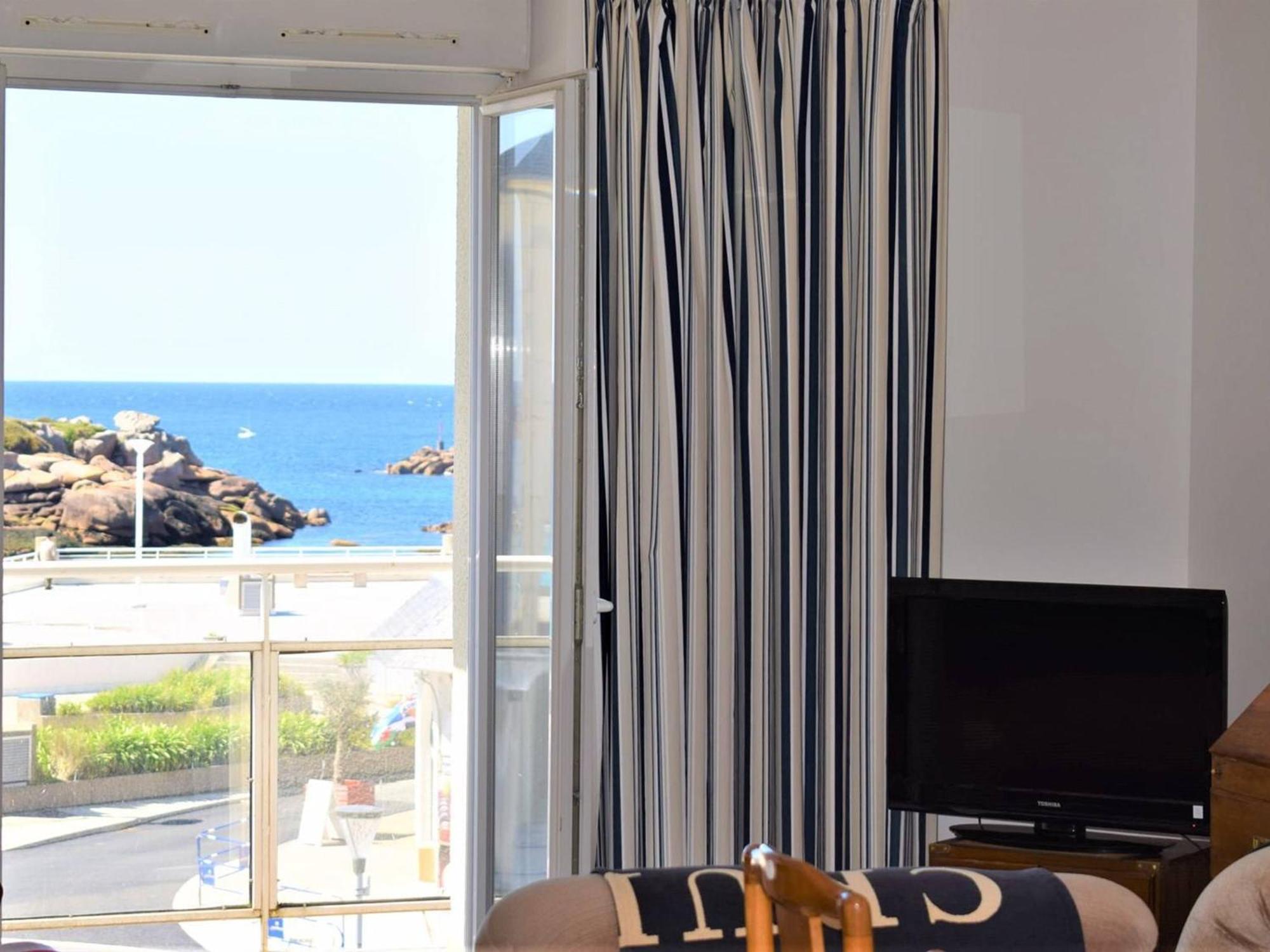 Appartement Spacieux Avec Wifi Et Parking A Tregastel, Proche Plage - Fr-1-368-18 Exteriér fotografie